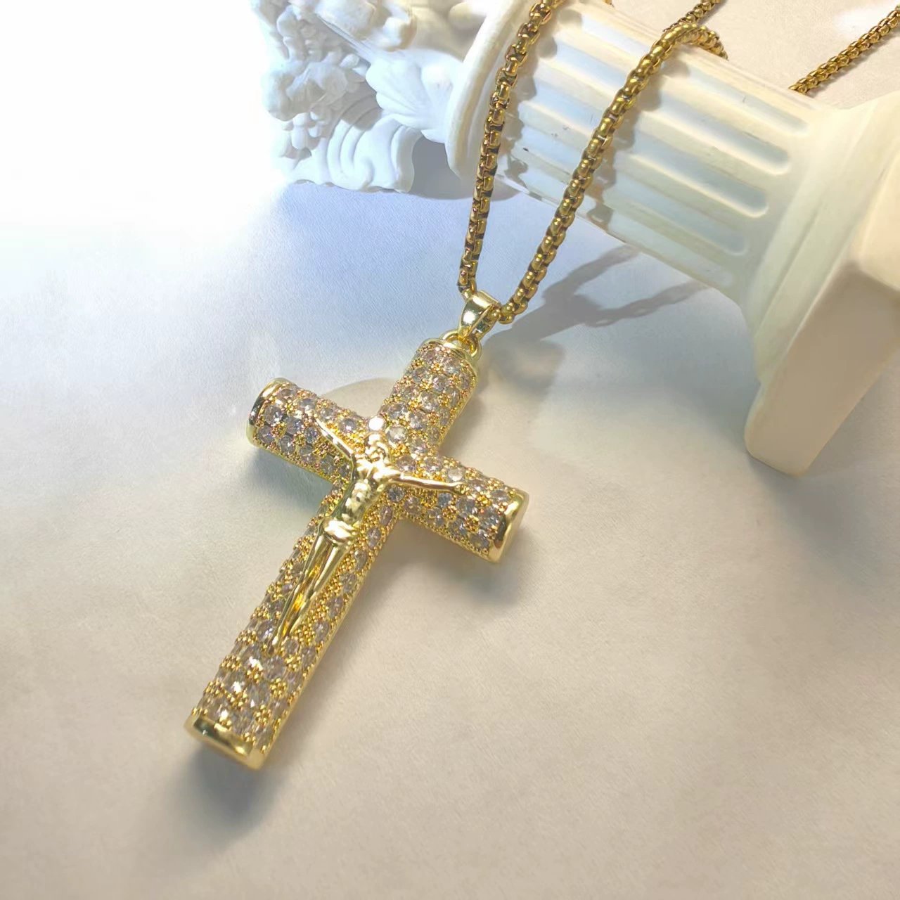 đâď¸Jesus Crucifix Pendant Necklace