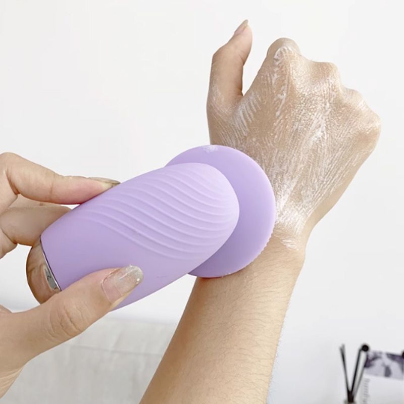 ✨Ultrasonic Vibration Massage Silicone Facial Cleansing Brush