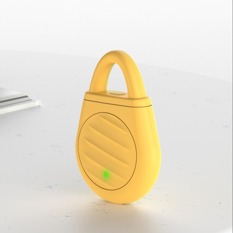 🔥Buy 3 get 2 free！🐦No more trouble from birds, beasts and locusts！Portable Ultrasonic Bird Repellent Keychain